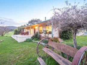Hillview, Halls on Falls Homestead